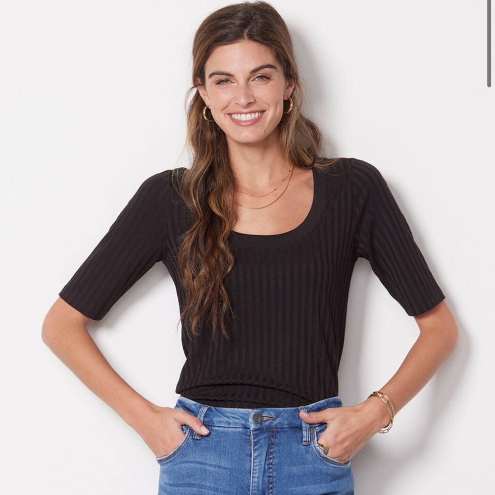 Evereve Calvin Rib Scoop Top black XL